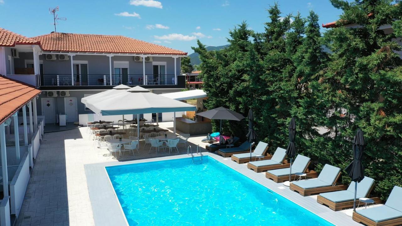Philoxenia Suites Nea Vrasna Exterior photo